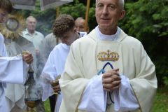 image075