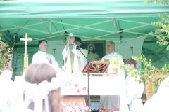 image023